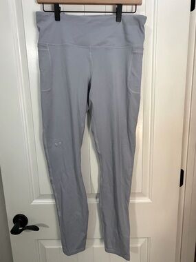 Under Armour Light Gray High-Waist Performance Leggings with Side Pockets